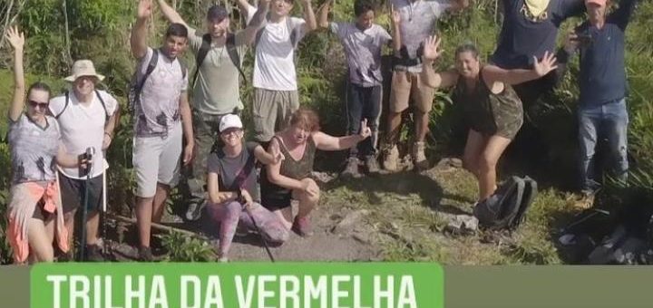 Membros do Núcleo de Turismo da ACIPEN registram encontro no Mirante Pico da Bandeira.